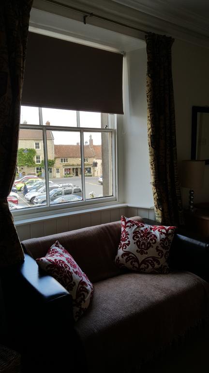 The Royal Oak Hotel Helmsley Exterior photo